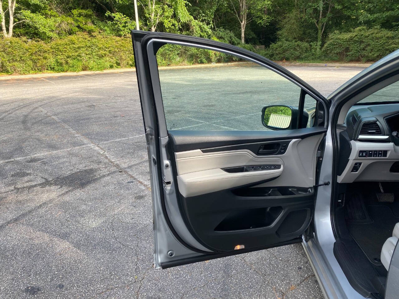 Used 2019 Honda Odyssey Touring image 14