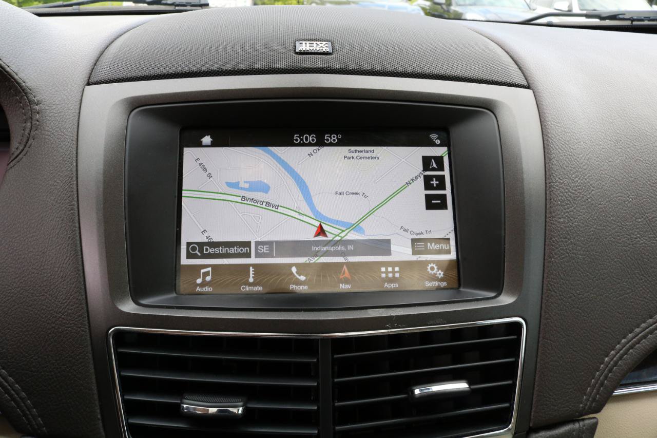 Used 2019 Lincoln MKT AWD image 28