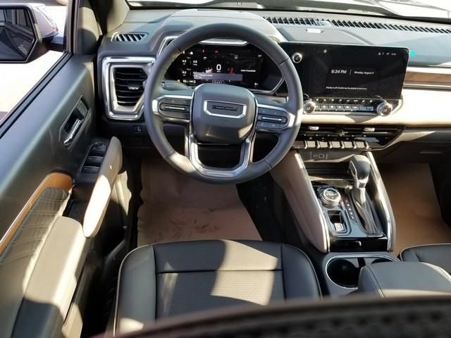 New 2026 GMC Canyon Denali w/ LPO, Denali Black Edition AWD/4WD image 11