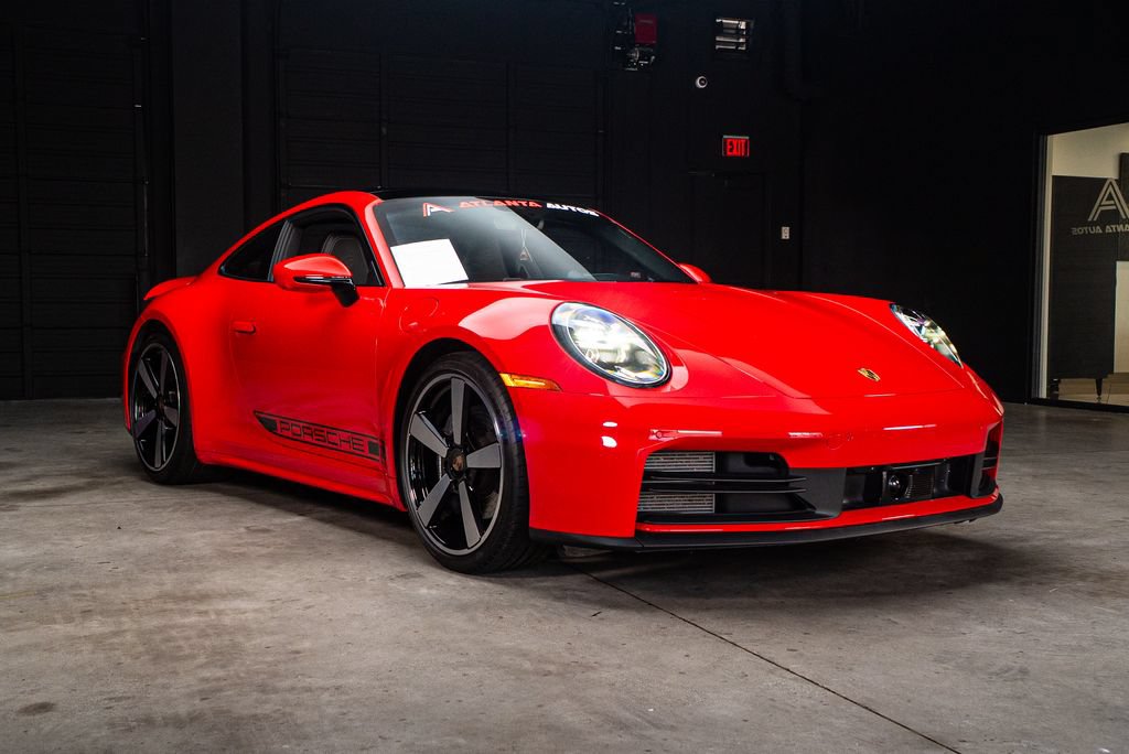 Used 2025 Porsche 911 Carrera RWD image 11