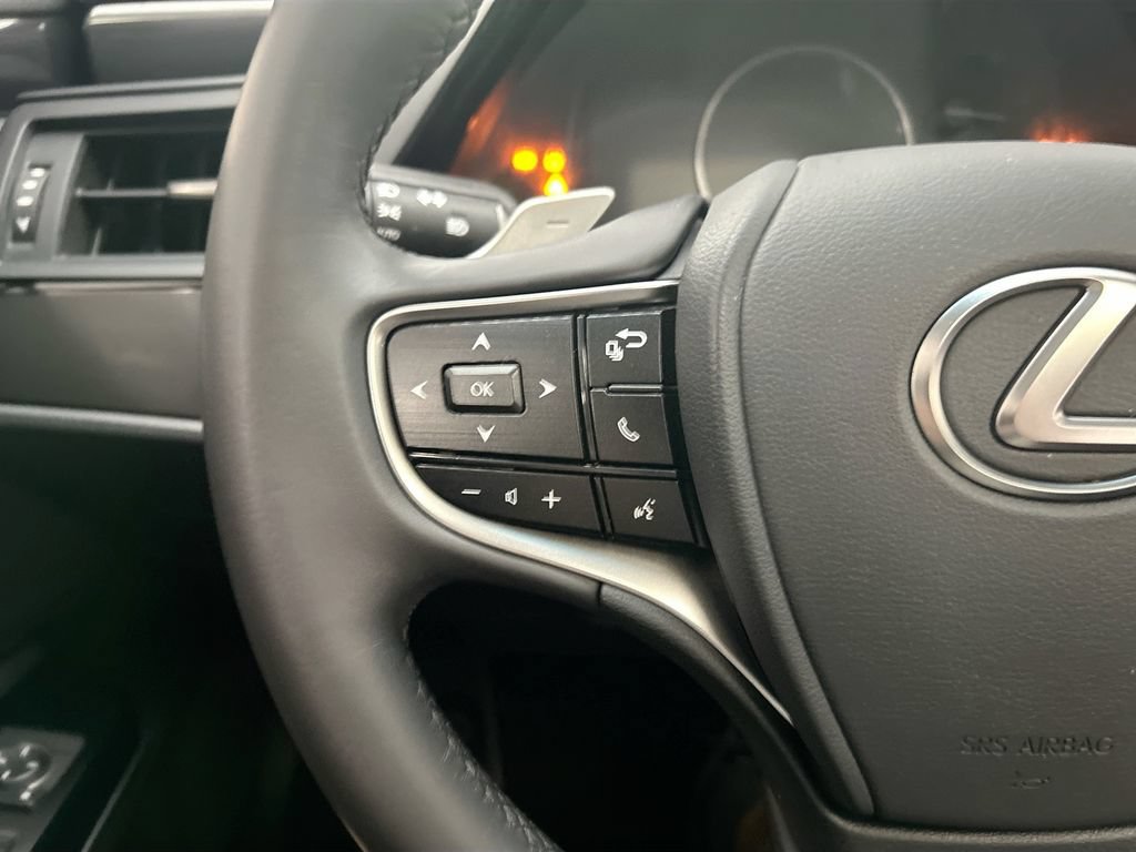 Used 2025 Lexus ES 350 w/ Accessory Package (Z2) FWD image 11
