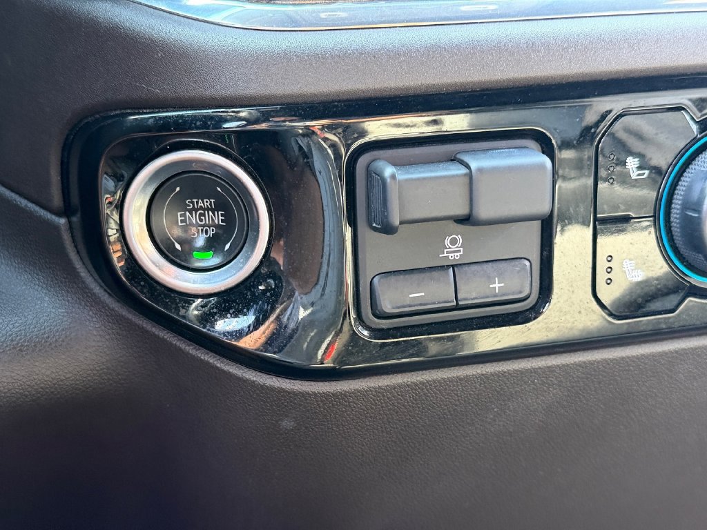 Used 2025 Chevrolet Silverado 1500 LT RWD image 25