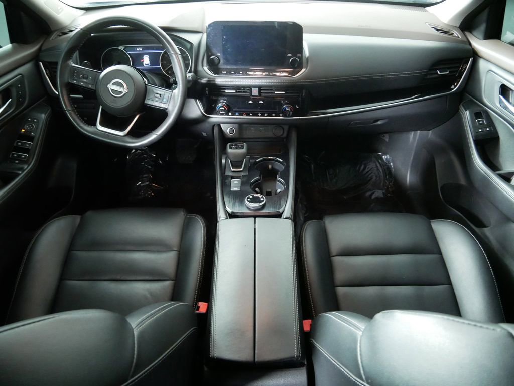 Used 2022 Nissan Rogue SL w/ SL Premium Package image 15