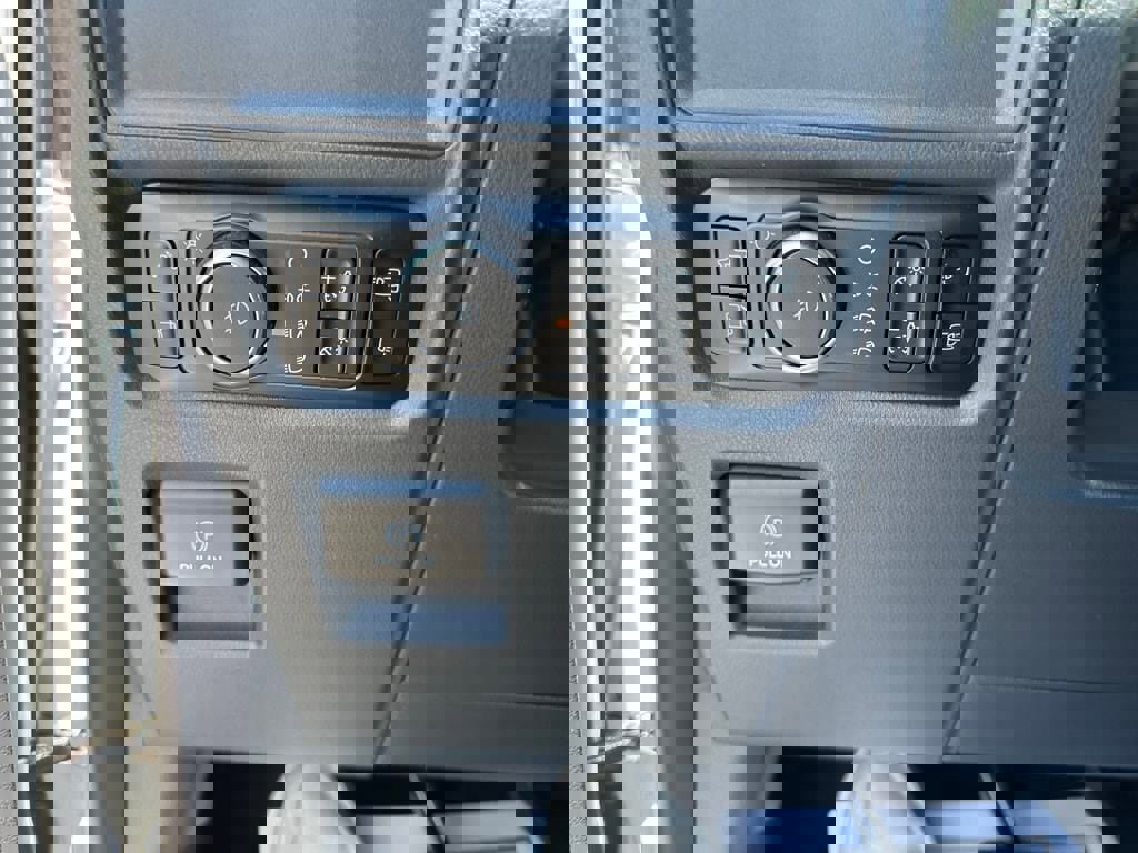 New 2025 Ford F150 XLT w/ Equipment Group 302A MID image 15