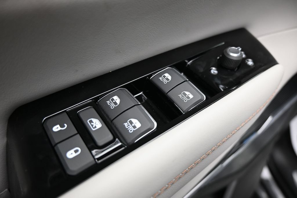New 2026 Jeep Grand Wagoneer L Summit AWD/4WD image 11