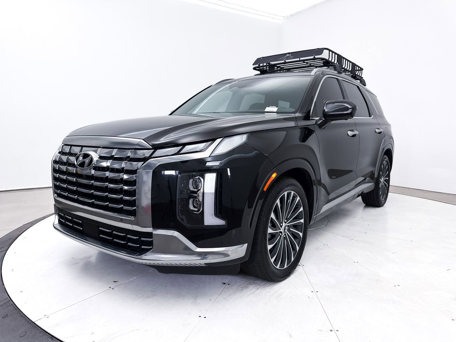 Used 2023 Hyundai Palisade Calligraphy image 16