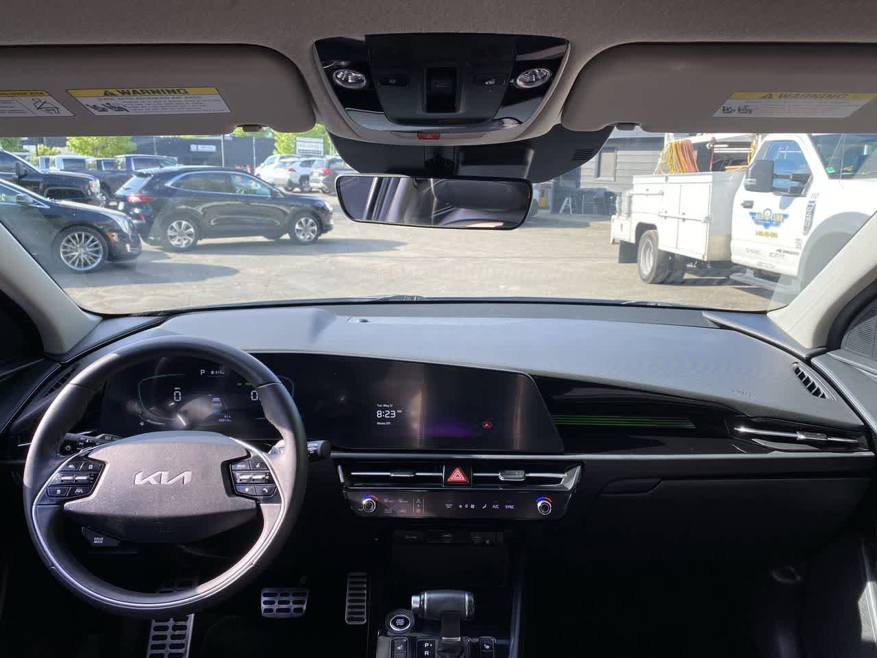 Used 2023 Kia Niro EX Touring FWD image 13
