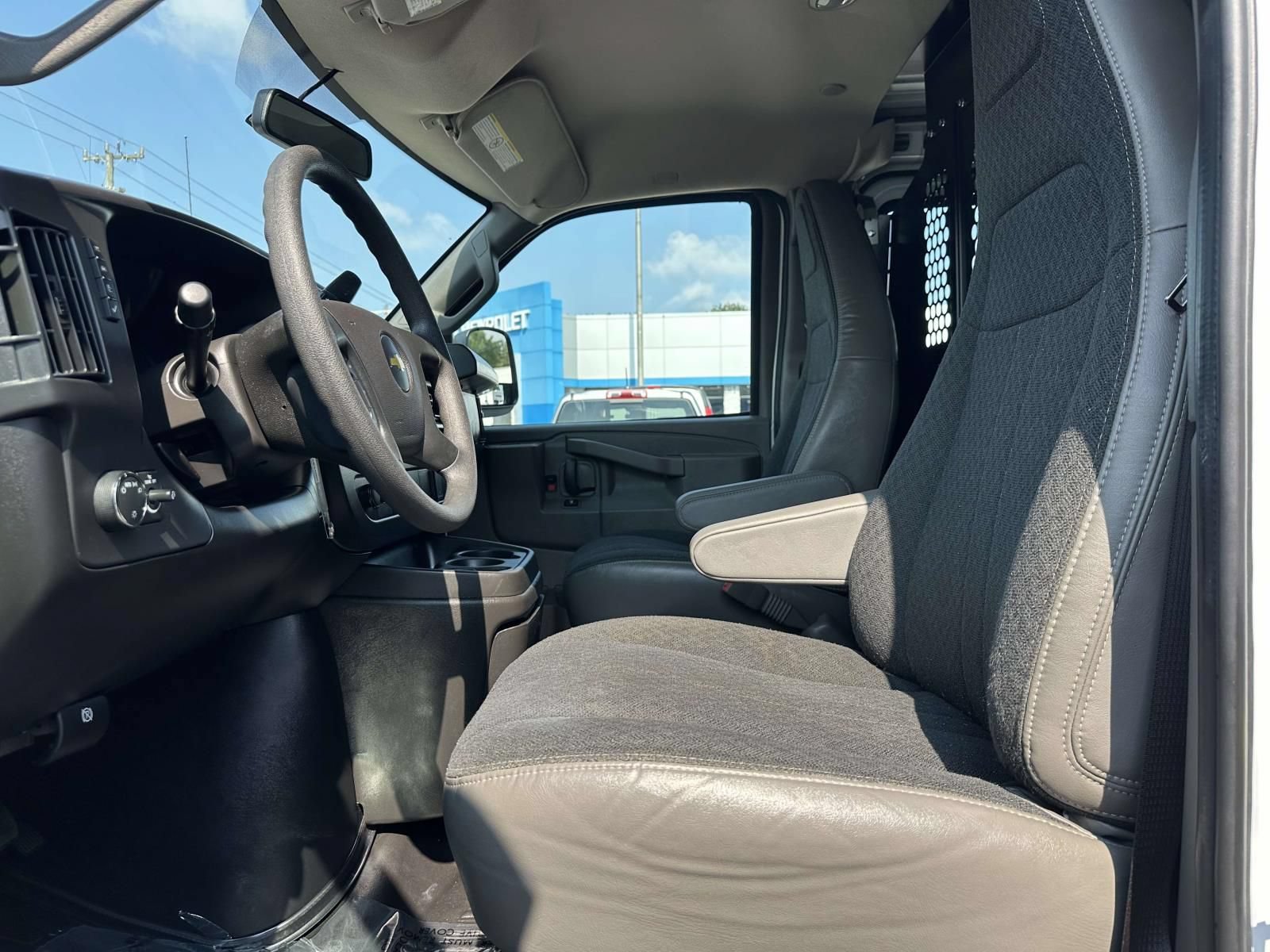 Certified 2025 Chevrolet Express 2500 w/ Driver Convenience Package RWD image 23