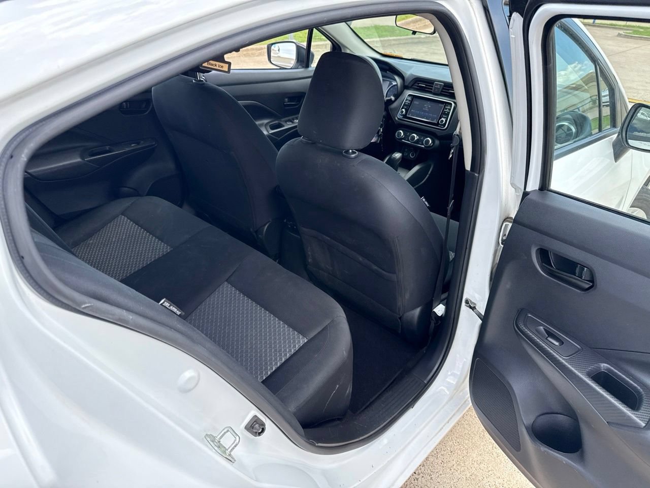 Used 2023 Nissan Versa S FWD image 13