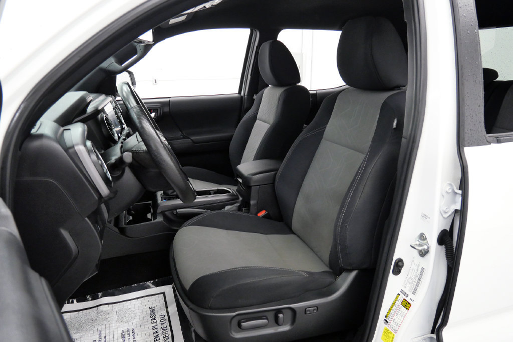 Used 2023 Toyota Tacoma TRD Sport AWD/4WD image 10