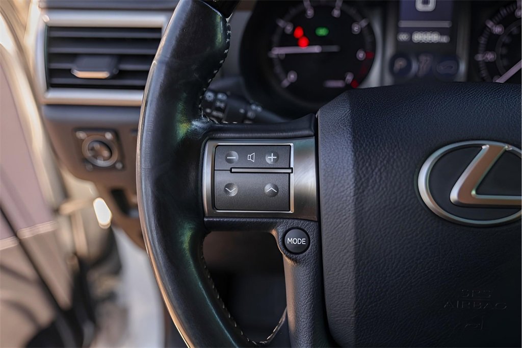 Used 2017 Lexus GX 460 Premium image 14