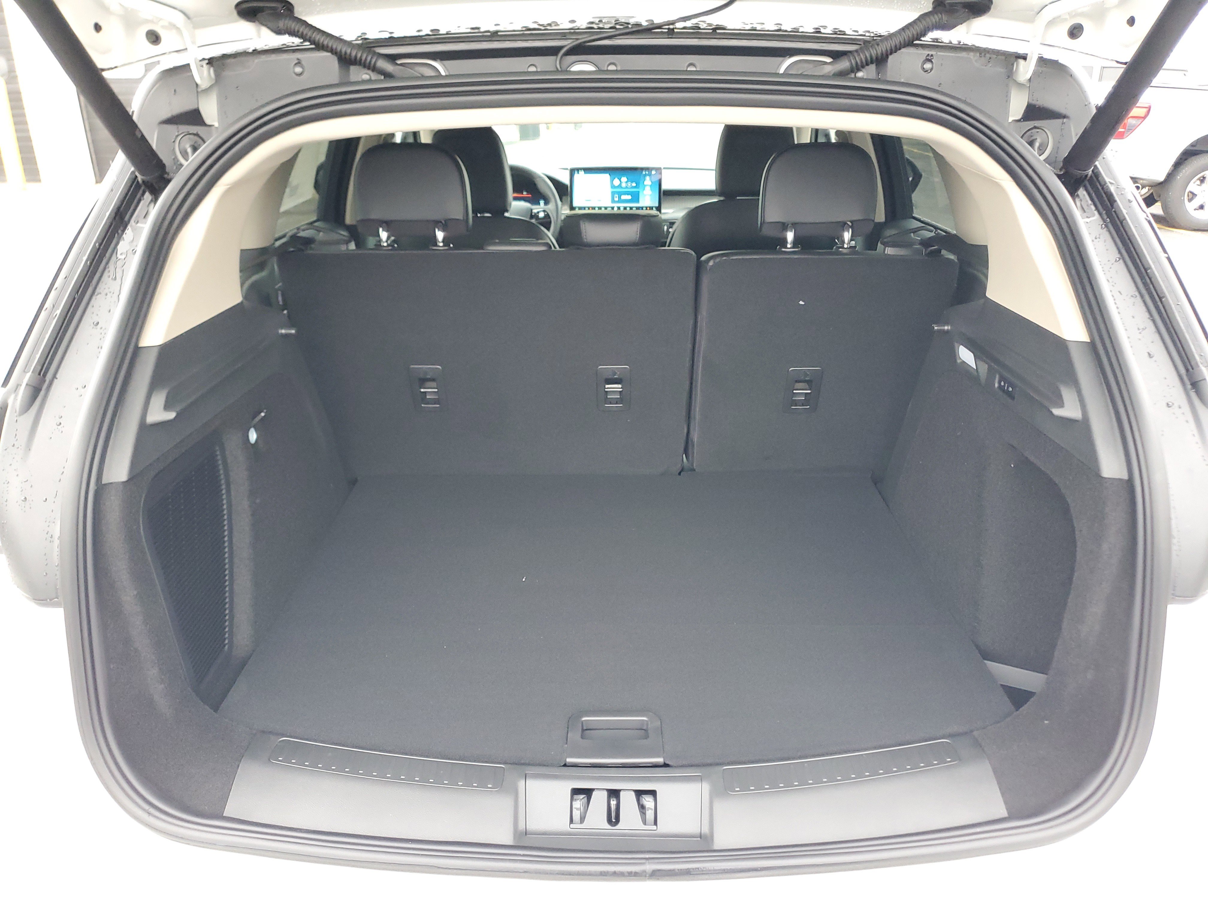 New 2026 Lincoln Corsair Premiere image 29