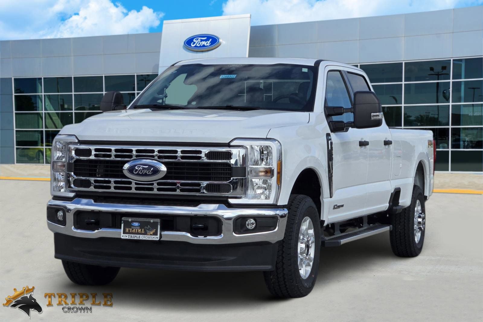 New 2026 Ford F350 XLT image 2