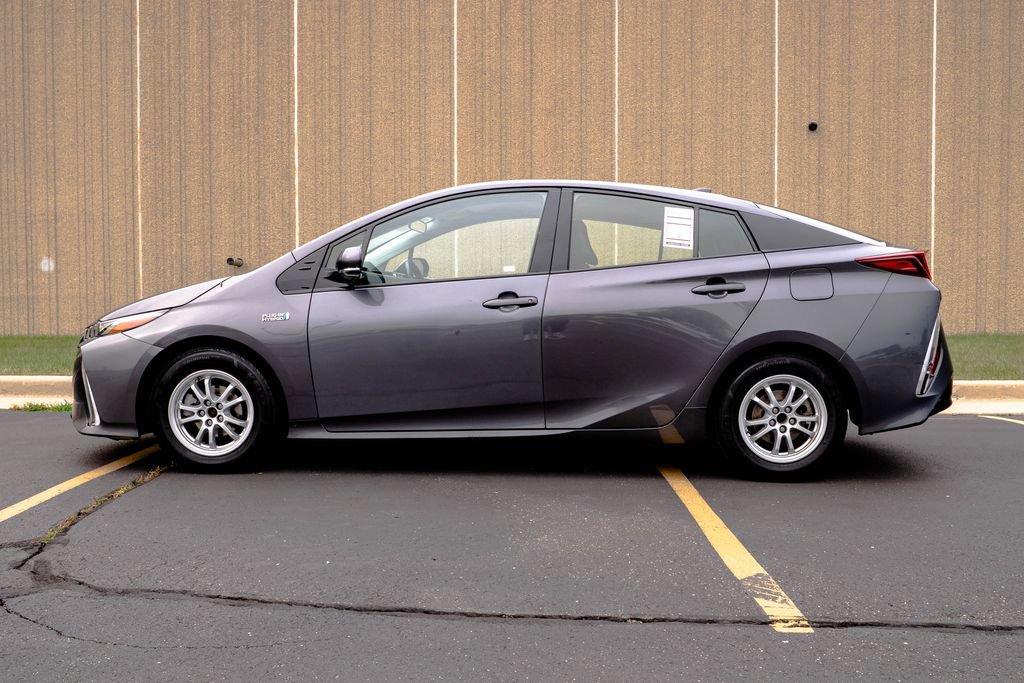 Used 2018 Toyota Prius Prime Premium FWD image 12