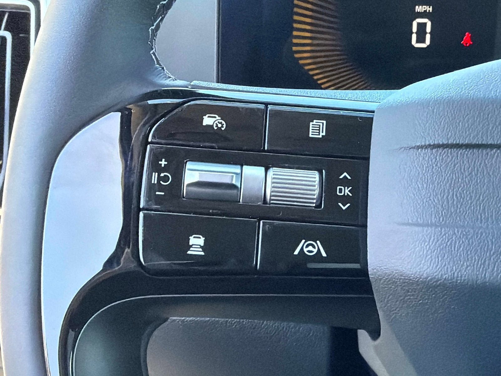 New 2026 Kia Sorento LX FWD image 28