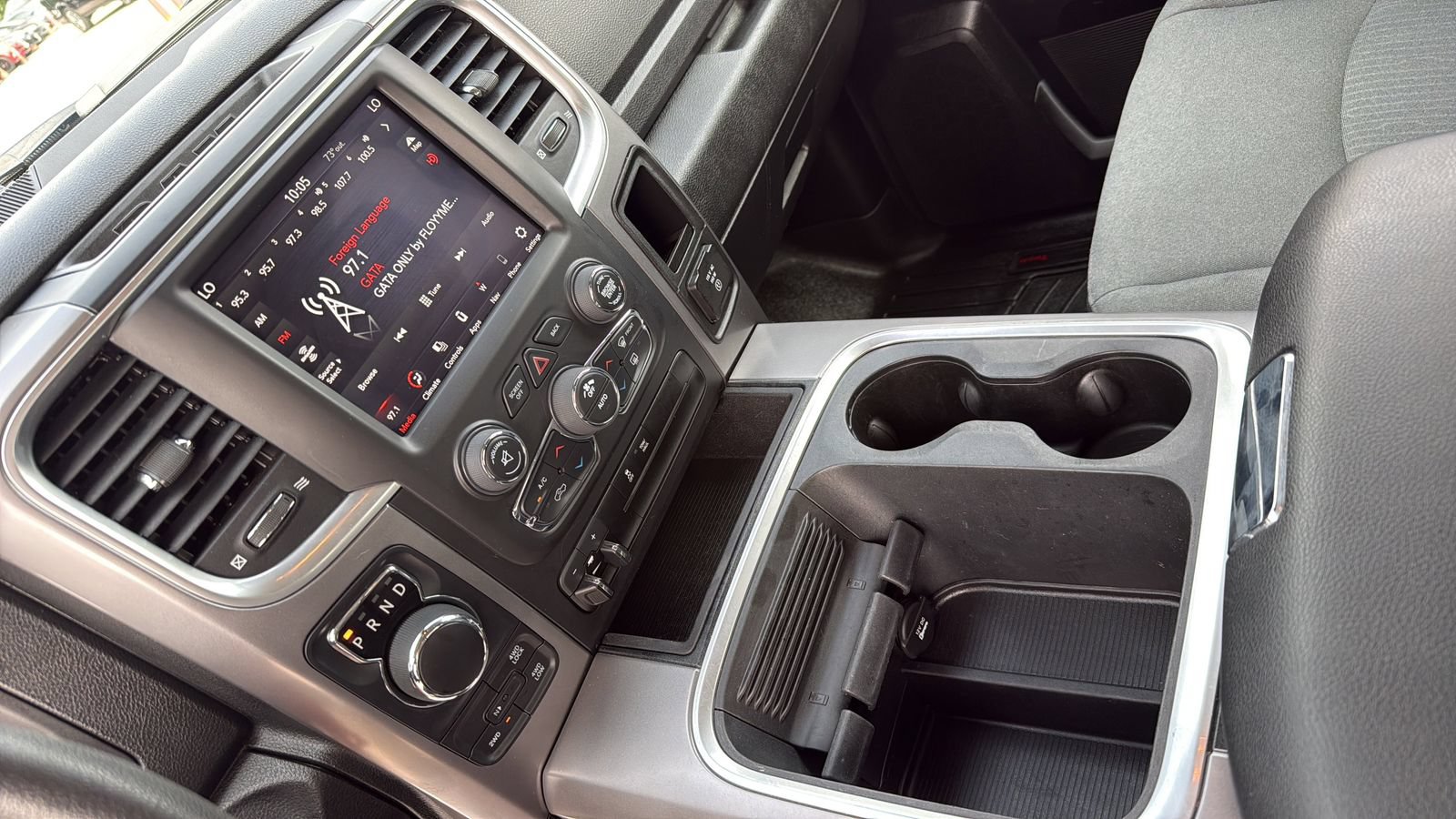 Used 2023 RAM 1500 Classic SLT AWD/4WD image 20