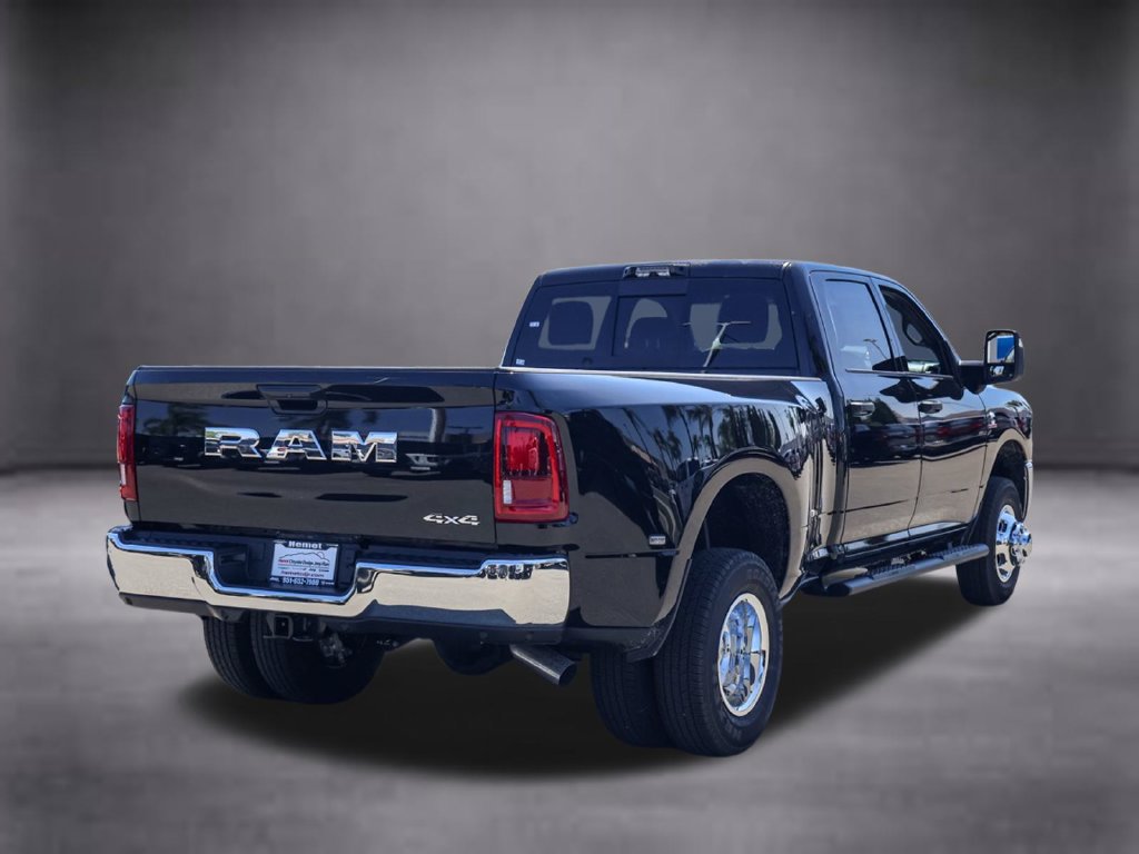 New 2026 RAM 3500 Tradesman AWD/4WD image 4
