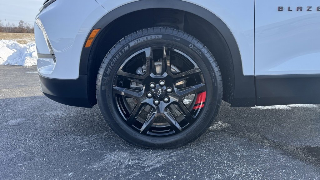 Used 2024 Chevrolet Blazer LT w/ Redline Edition image 30