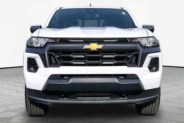 Used 2024 Chevrolet Colorado LT w/ LT Convenience Package image 2