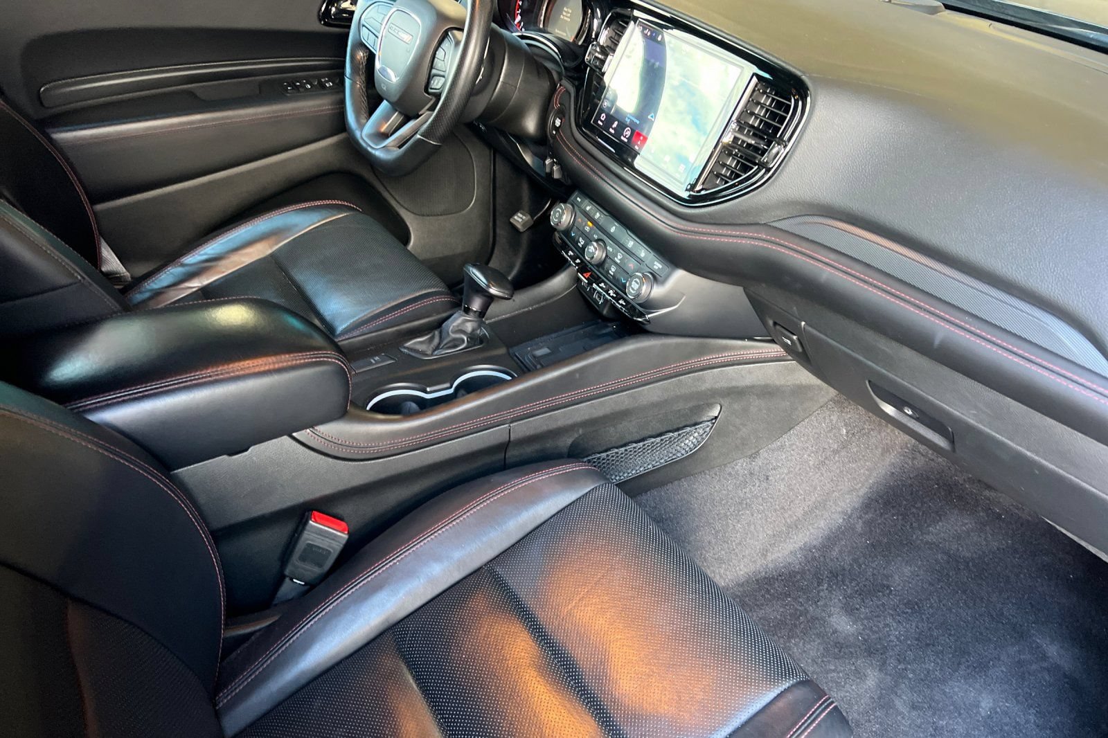 Used 2021 Dodge Durango R/T w/ Technology Group AWD/4WD image 17