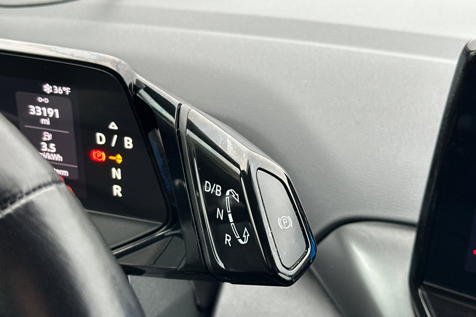 Used 2021 Volkswagen ID.4 Pro w/ ID.4 Protection Package image 23