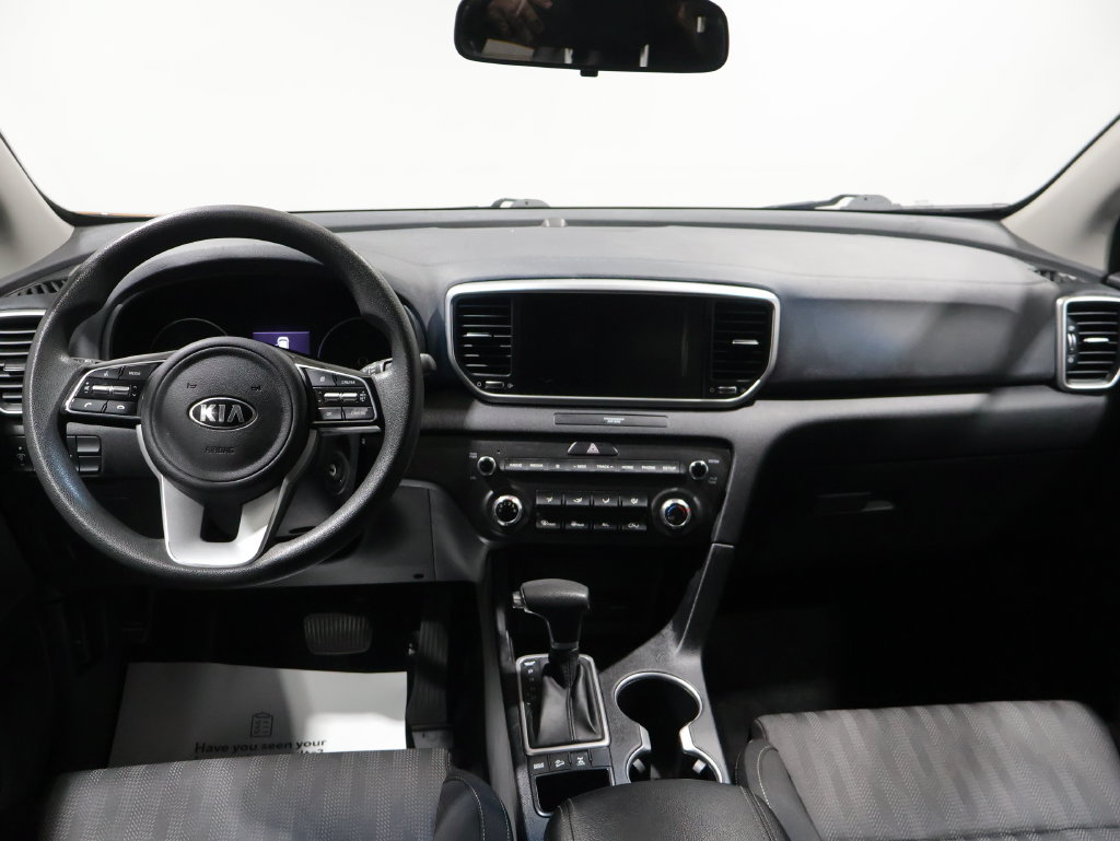Used 2020 Kia Sportage LX AWD/4WD image 16