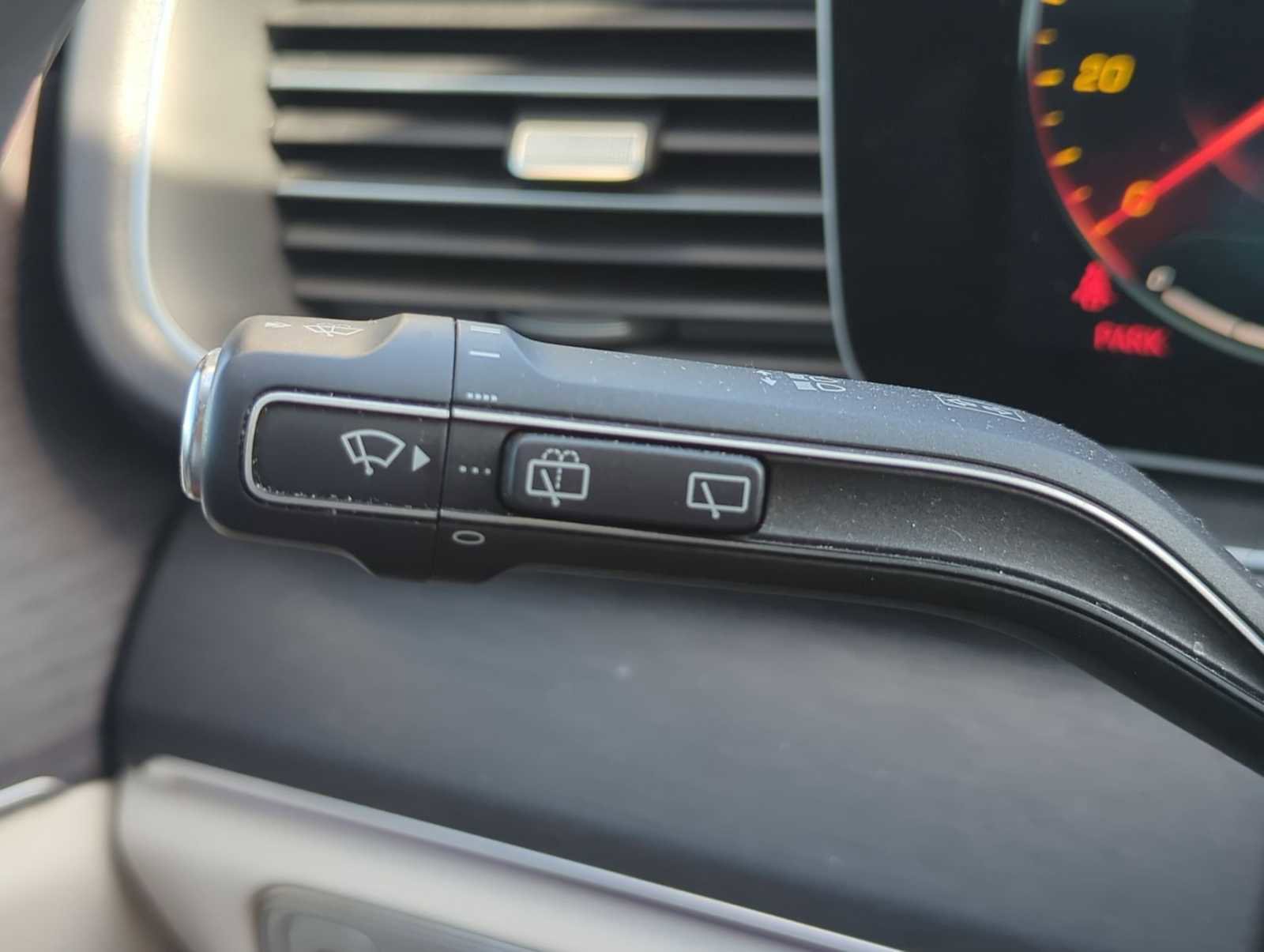 Used 2020 Mercedes-Benz GLE 350 4MATIC image 26