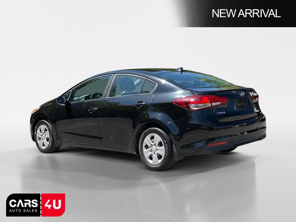 Used 2017 Kia Forte LX FWD image 5