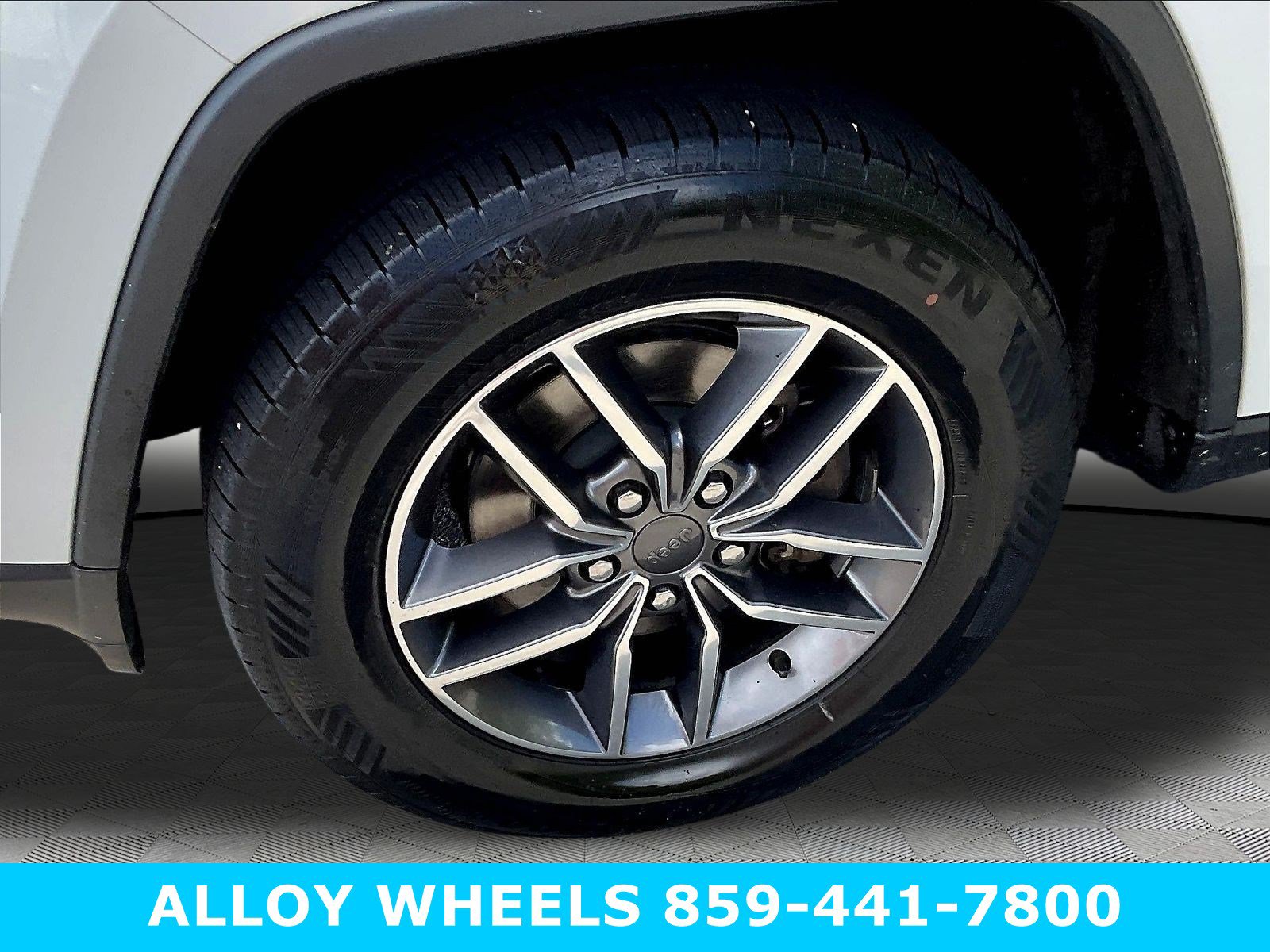 Used 2020 Jeep Grand Cherokee Limited w/ Luxury Group II AWD/4WD image 7