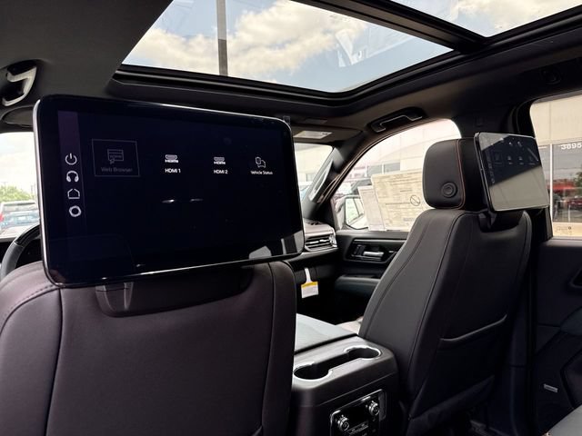 New 2026 GMC Yukon XL AT4 w/ AT4 Premium Plus Package AWD/4WD image 28