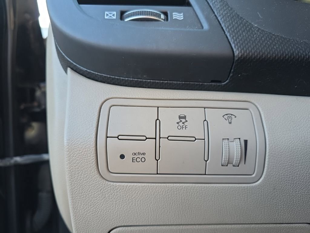 Used 2016 Hyundai Accent SE w/ Option Group 02 image 21