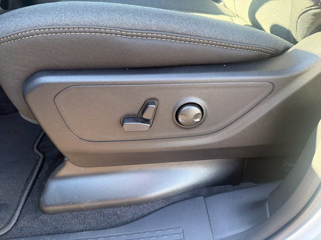 New 2027 RAM 1500 4x4 Crew Cab image 19