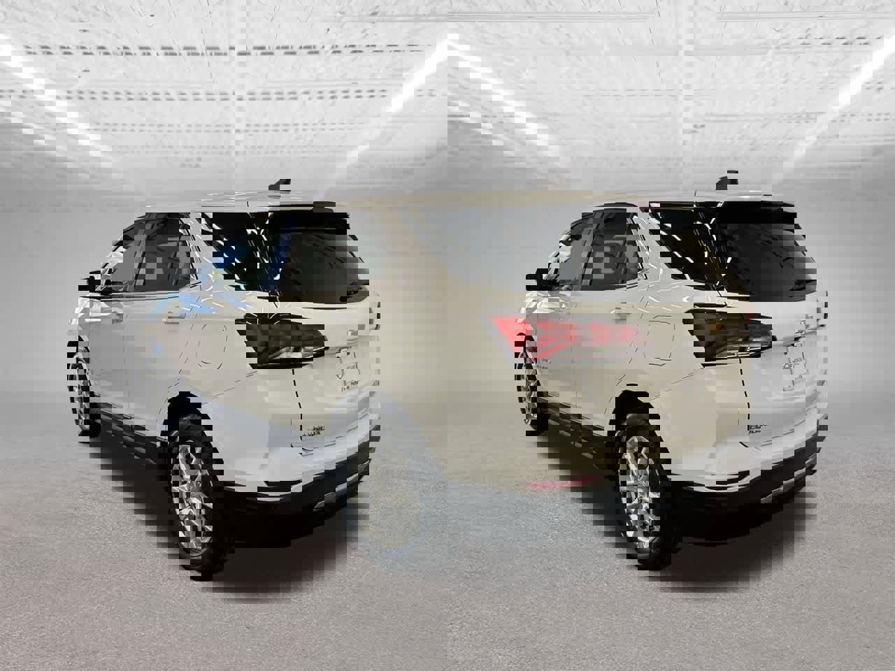 Used 2023 Chevrolet Equinox LT w/ LPO, Floor Liner Package image 3