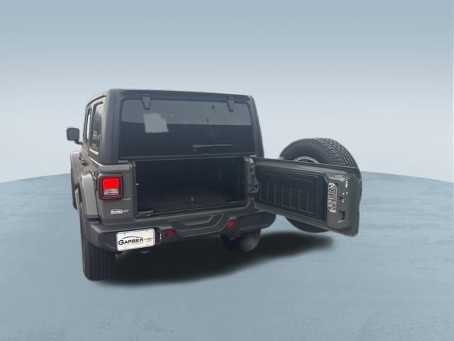 Used 2019 Jeep Wrangler Unlimited Sahara w/ Dual Top Group image 11