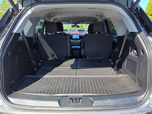 Used 2021 Ford Explorer XLT AWD/4WD image 28