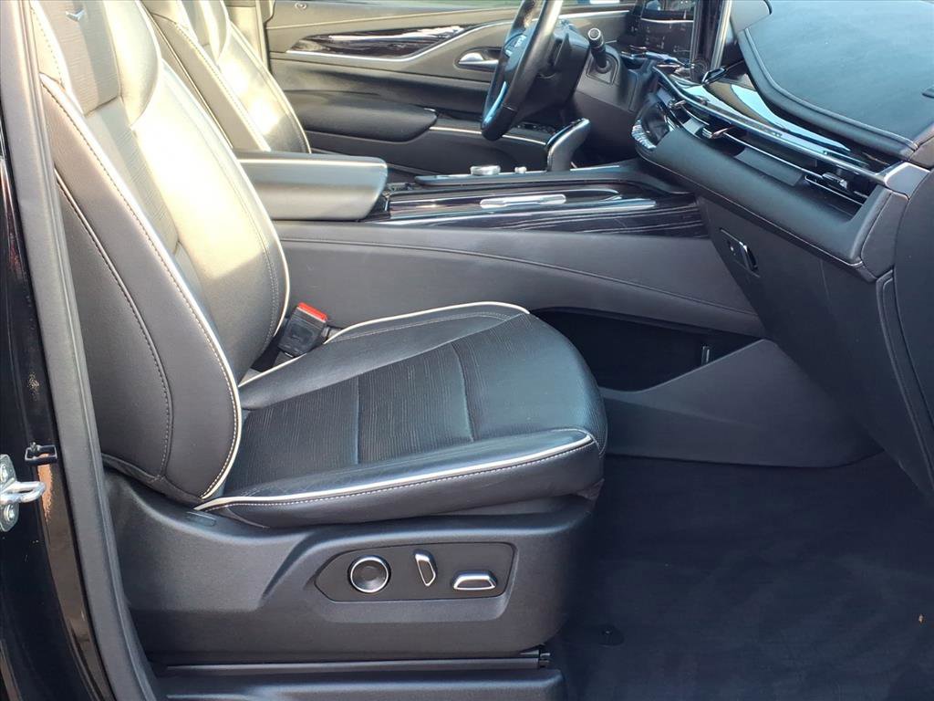 Used 2021 Cadillac Escalade ESV Sport w/ Driver Assist Tech Package image 11