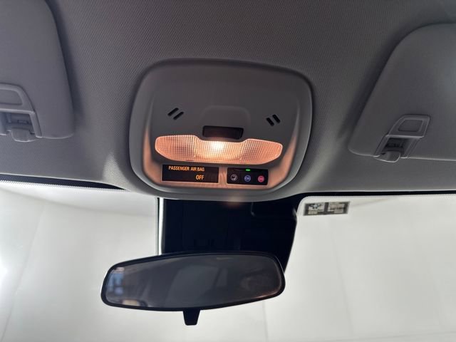 Used 2025 Chevrolet Trax LT image 24