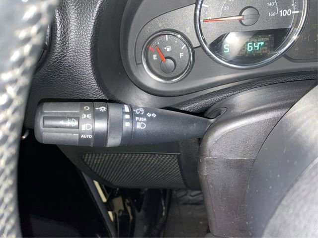 Used 2015 Jeep Wrangler Unlimited Sahara image 23