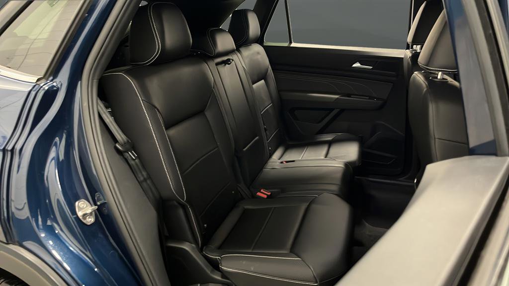 Used 2022 Volkswagen Atlas Cross Sport SE image 9