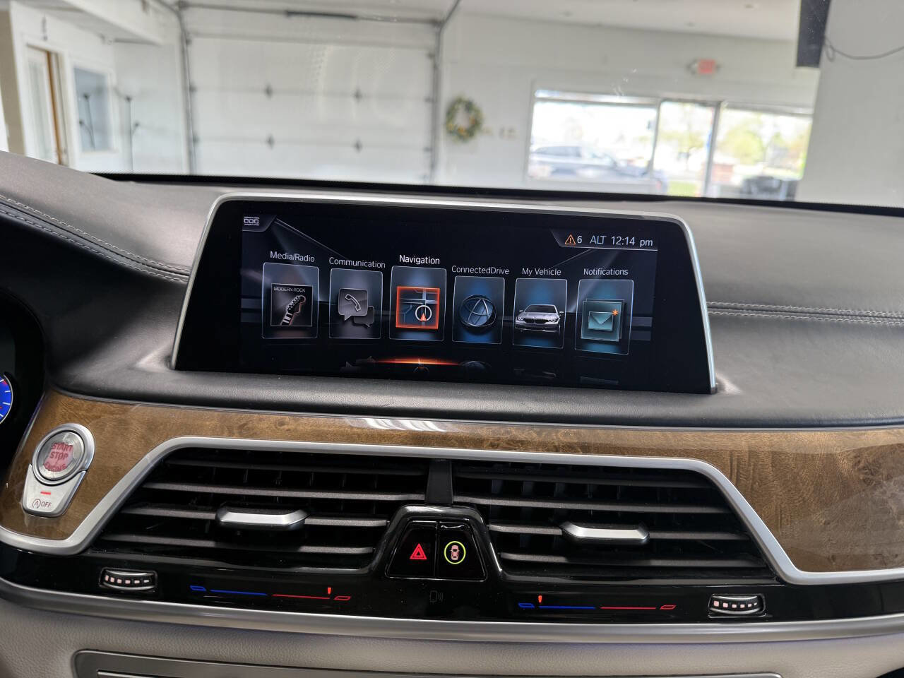 Used 2017 BMW 750i xDrive AWD/4WD image 14