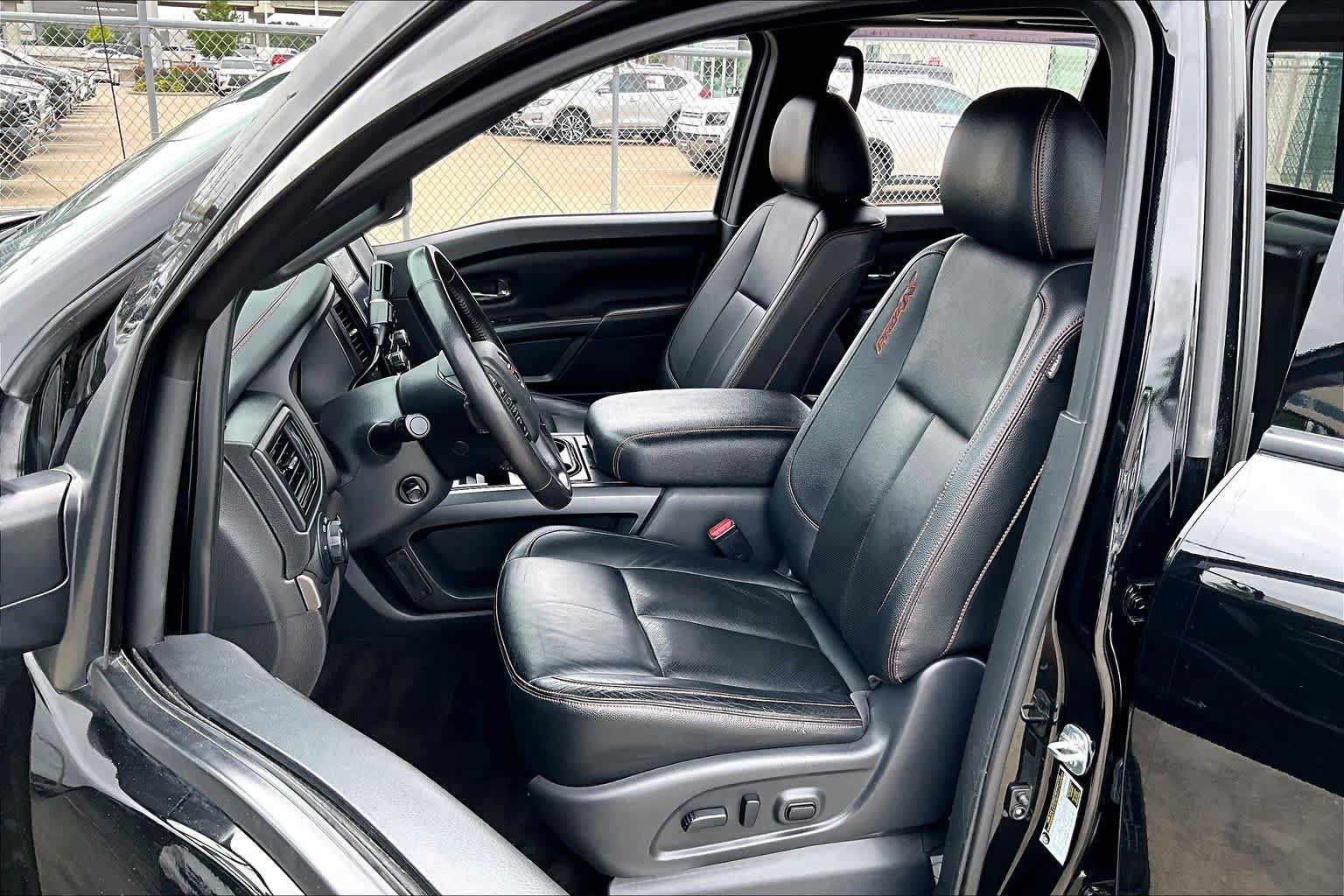Used 2021 Nissan Titan PRO-4X w/ Pro-4x Convenience Package AWD/4WD image 7