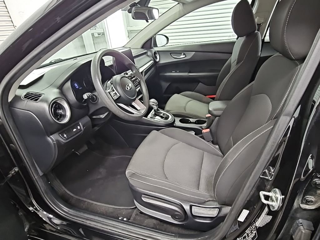 Used 2019 Kia Forte LXS image 11