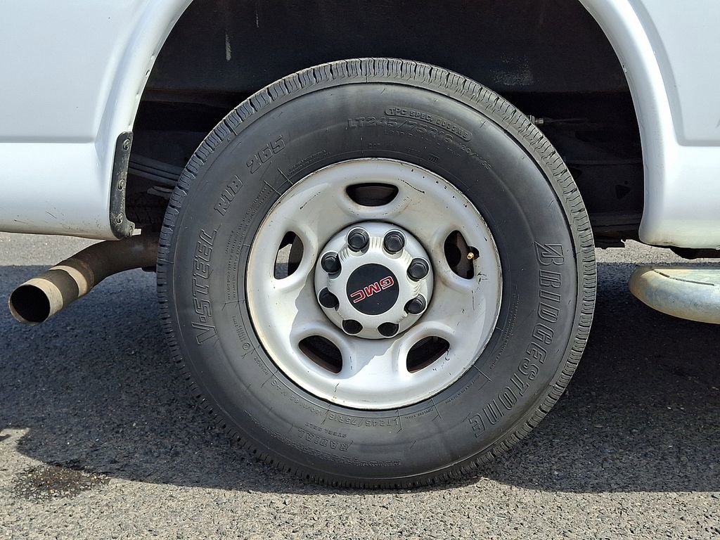 Used 2024 GMC Savana 2500 w/ Driver Convenience Package image 34