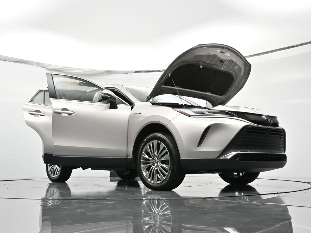 Used 2021 Toyota Venza Limited image 48