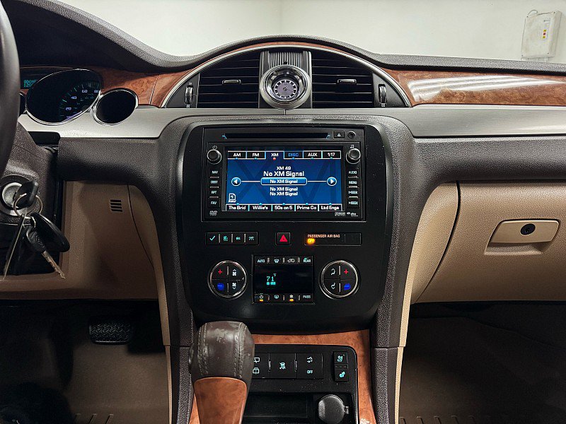 Used 2011 Buick Enclave CXL image 19