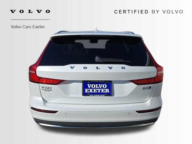 Certified 2025 Volvo V60 B5 Cross Country Plus image 8