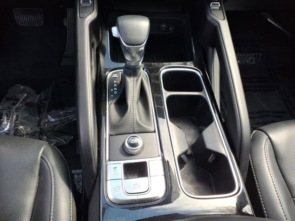 Used 2025 Kia Telluride S FWD image 14