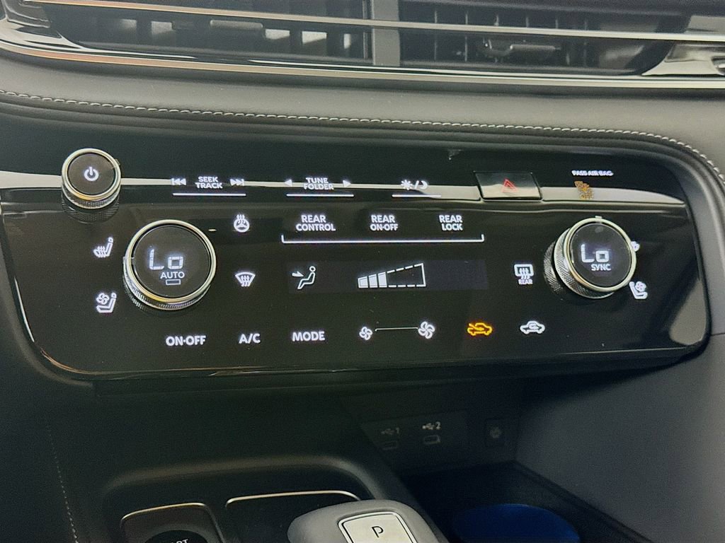 New 2027 INFINITI QX60 Luxe w/ Cargo Package FWD image 18