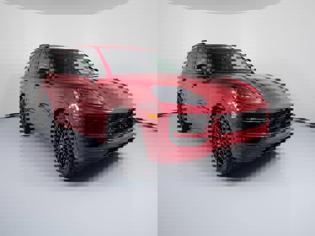 New 2026 Porsche Cayenne GTS image 9