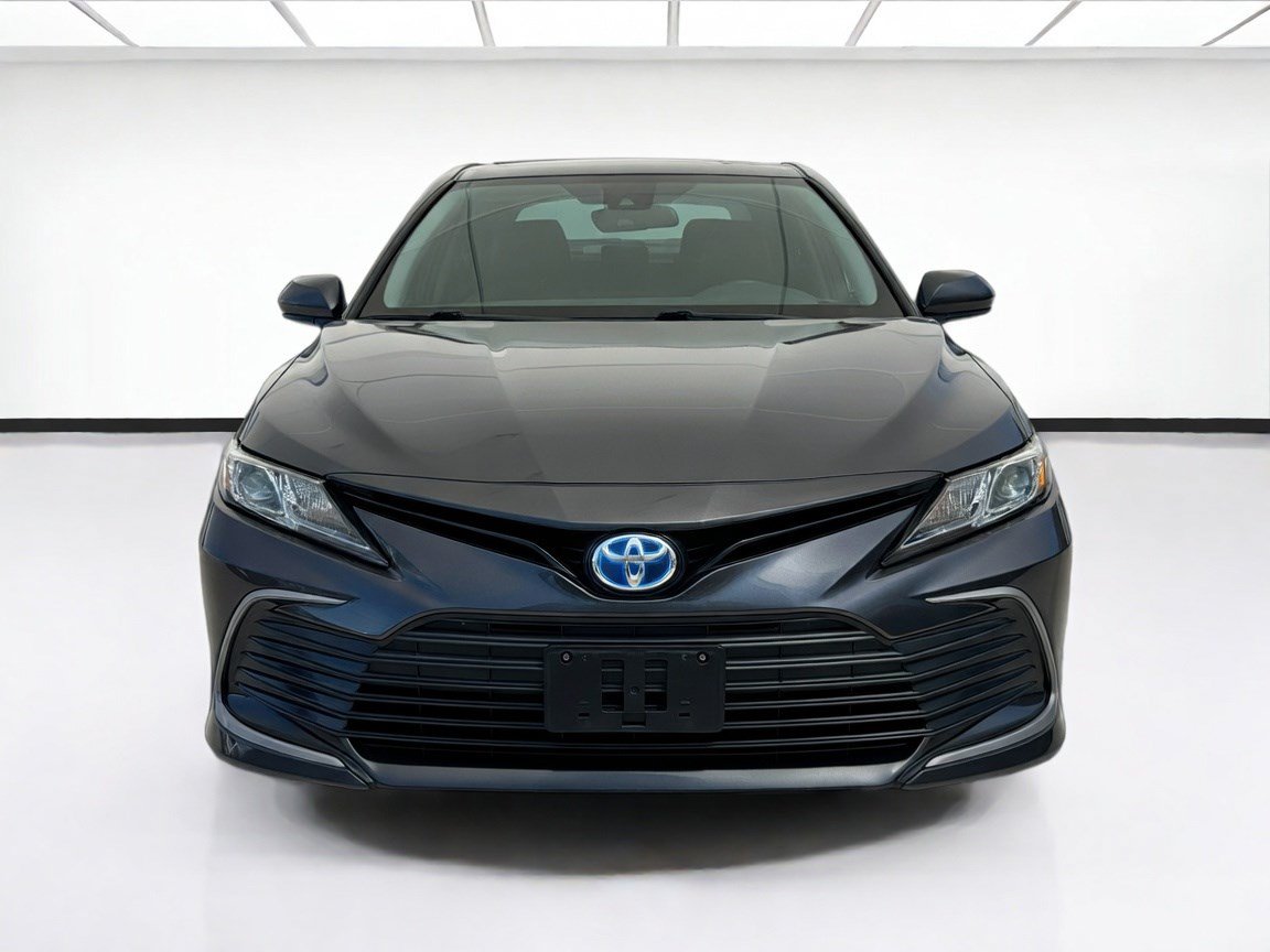 Used 2023 Toyota Camry LE FWD image 2